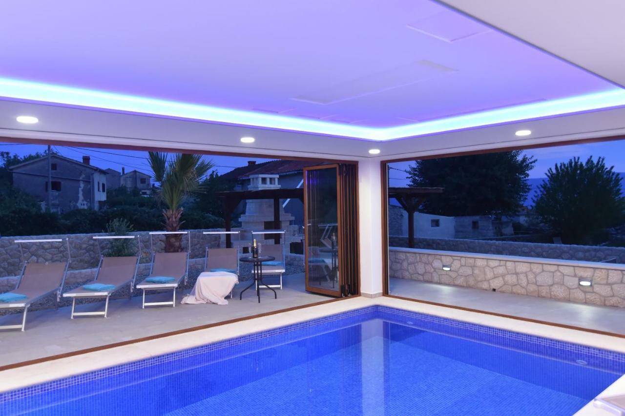 Villa Muskatel -With Heated Pool Brzac Bagian luar foto